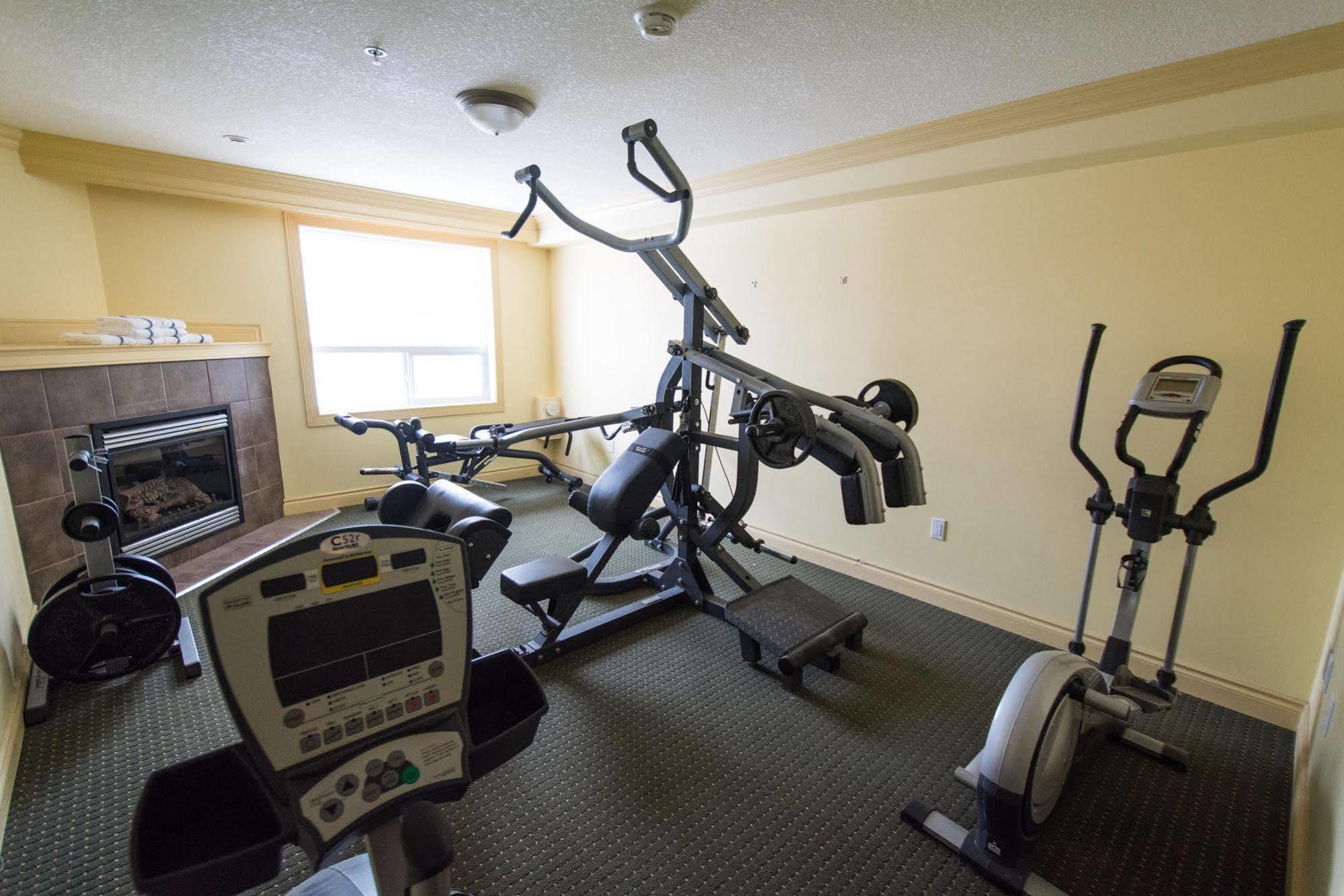 Nova Inn Peace River Экстерьер фото